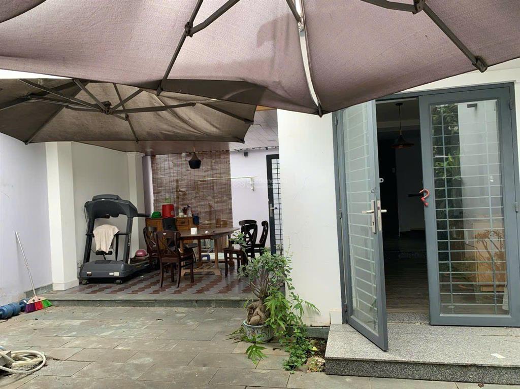 Chính chủ bán biệt thự mini ngay trung tâm p.linh đông ,sân vườn thoáng mát