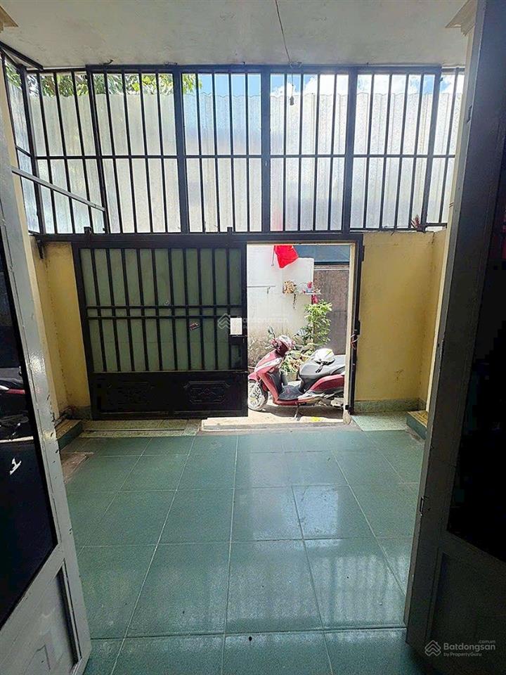 Nhà sổ hồng, 53m, giá 3 tỷ 5, hiếm, ngay đường số 8 linh xuân