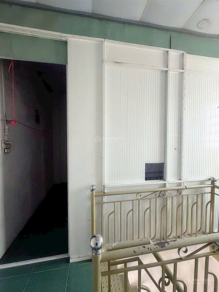 Nhà sổ hồng, 53m, giá 3 tỷ 5, hiếm, ngay đường số 8 linh xuân
