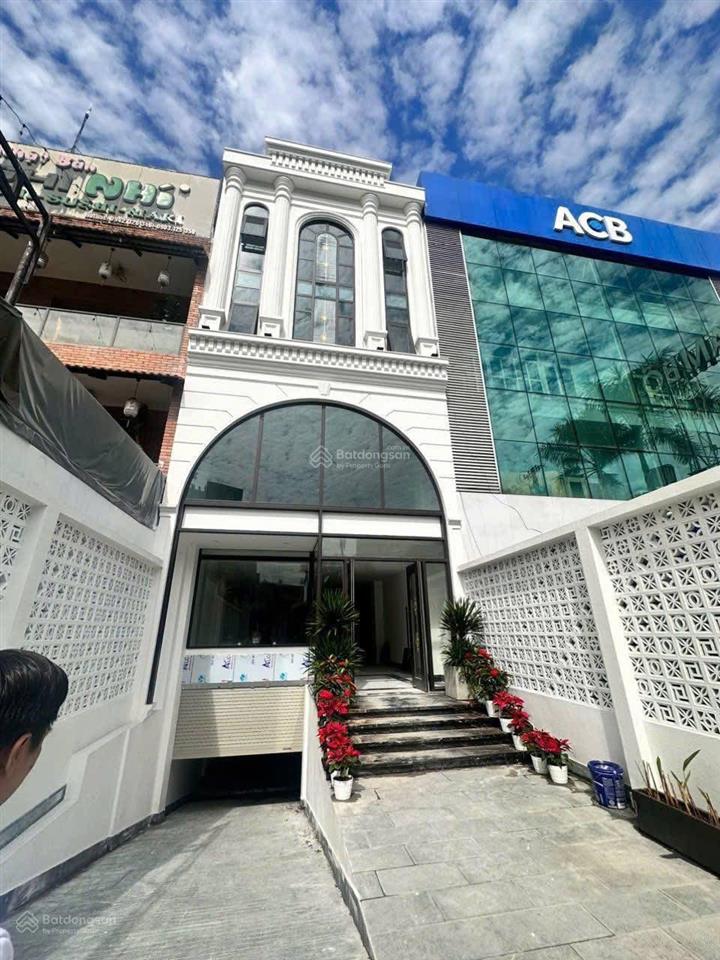 Bán nhà mặt tiền kinh doanh nguyễn chí thanh  quận 10  (nh 5x15,5m)  hầm, 5 tầng  giá 30 tỷ