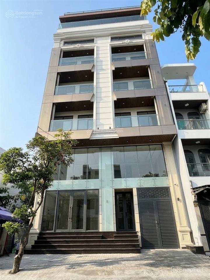 Siêu dòng tiền  bán chdv trung tâm quận 3  (6,5x17m)  5 tầng  hđt 125tr/th  giá 30 tỷ