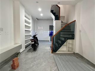 Hẻm ba gác  gần mặt tiền  ngay cầu nguyễn tri phương  giáp q5 q10  3 tầng mới 4,1x8m  5,6 tỷ