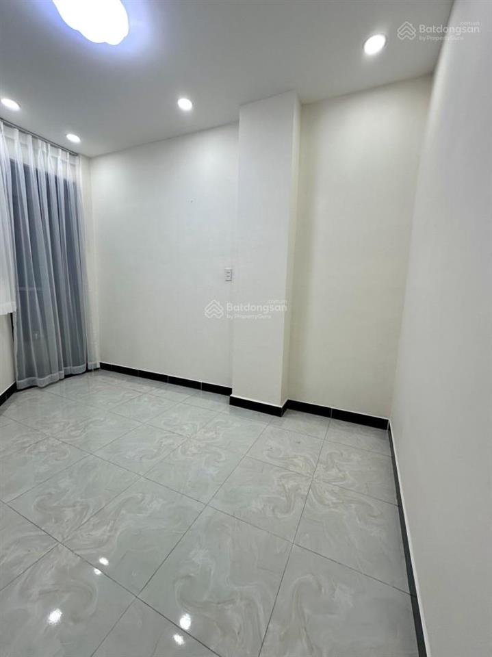 Căn góc  3 tầng btct  ở ngay  dương bá trạc p2 quận 8  gần hxh  gần mặt tiền  5.6 tỷ