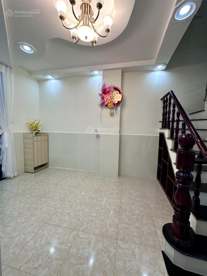 Căn góc  3 tầng btct  ở ngay  dương bá trạc p2 quận 8  gần hxh  gần mặt tiền  5.6 tỷ