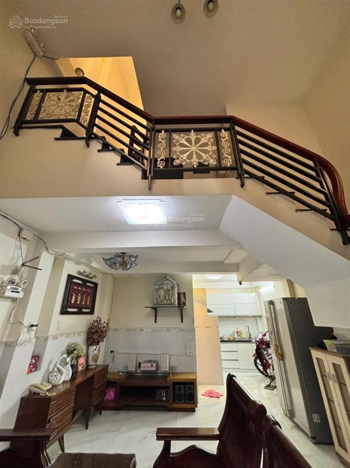 Nhà đẹp 5 tầng  cách 1 căn ra mặt tiền  vị trí vip ngay cầu chữ y  quận 8  4pn, 3wc chỉ 6 tỷ