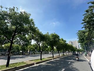 Võ văn kiệt  quận 1  nhà 2 tầng tiện xây mới  3,7x10m  sổ vuông  gần mặt tiền  trước nhà 3,5m