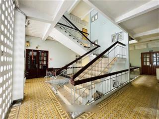 Ngay lancaster legacy  cực vip  cc lầu 2  71m2  189 cống huỳnh  chỉ 5,7 tỷ