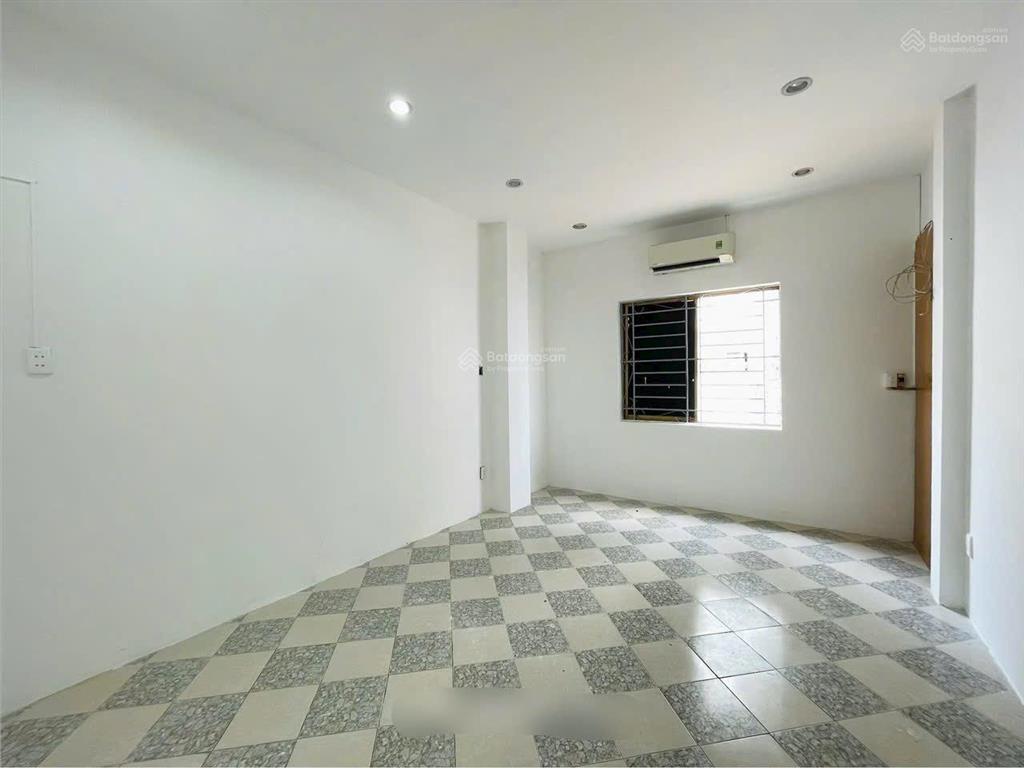 Ngay lancaster legacy  cực vip  cc lầu 2  71m2  189 cống huỳnh  chỉ 5,7 tỷ