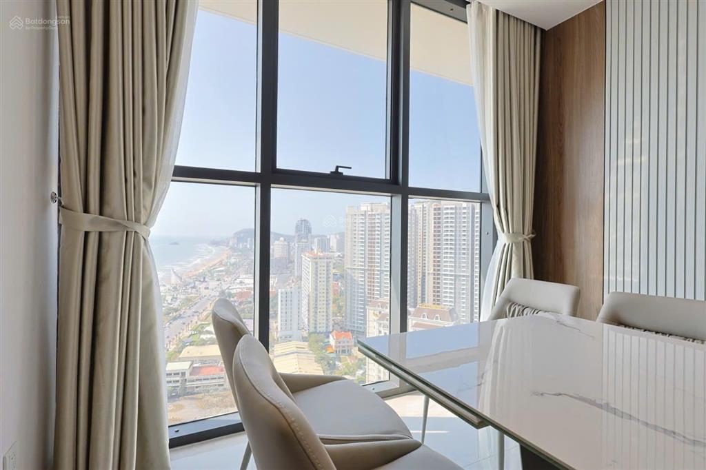 Chính chủ cần bán căn hộ cao cấp csj mặt tiền biển thuỳ vân bãi sau vũng tàu 90 m2