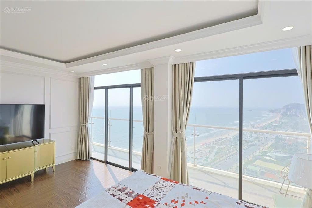 Chính chủ cần bán căn hộ cao cấp csj mặt tiền biển thuỳ vân bãi sau vũng tàu 90 m2