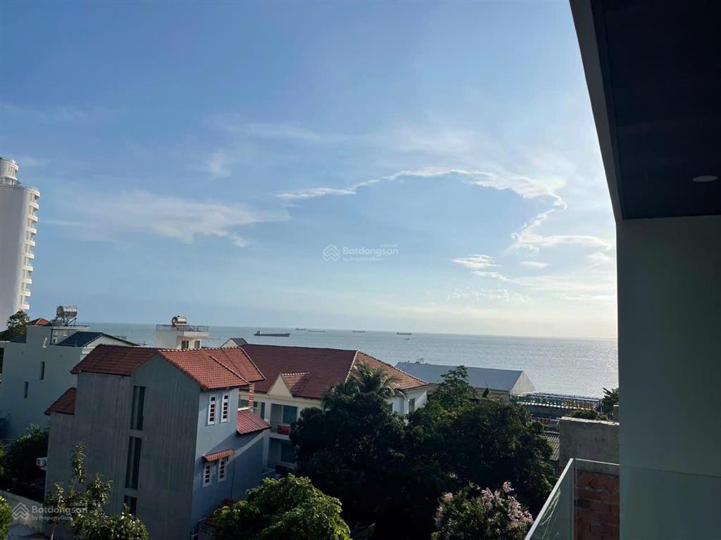 Đi định cư cần bán nhà 5 tầng view biển tại 96/5 trần phú trung tâm bãi dâu vũng tàu (giá tốt)