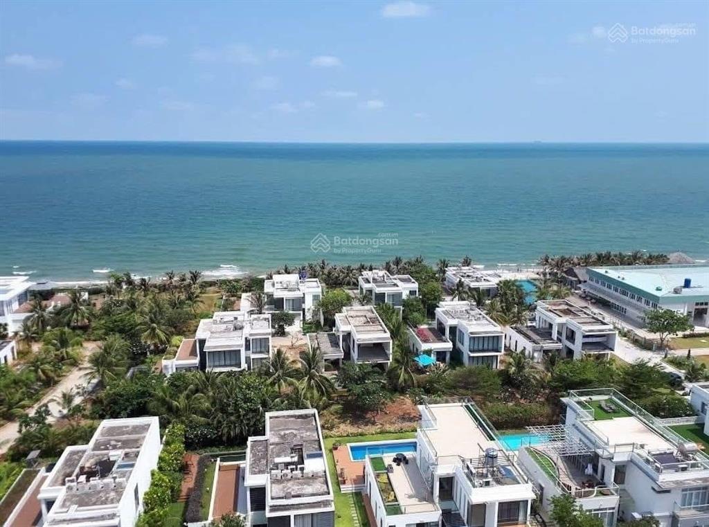 Cần bán lại biệt thự xây thô sát biển long cung phường 10 vũng tàu(giá rẻ)