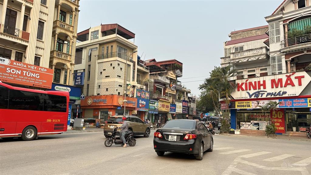 Bán nhà 5 tầng mặt phố cao lỗ, kinh doanh siêu đỉnh, dòng tiền khủng, trung tâm đông anh