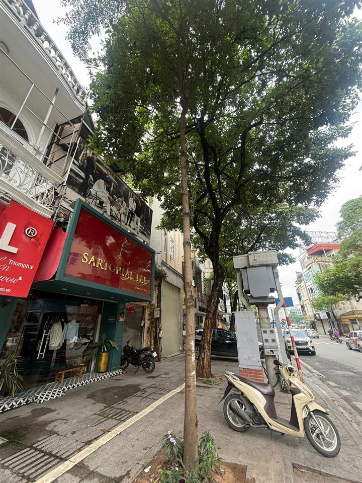 Chính chủ cho thuê nhà 2 mặt tiền tại 261 khâm thiên, vị trí đẹp, kinh doanh đỉnh, giá 12 triệu