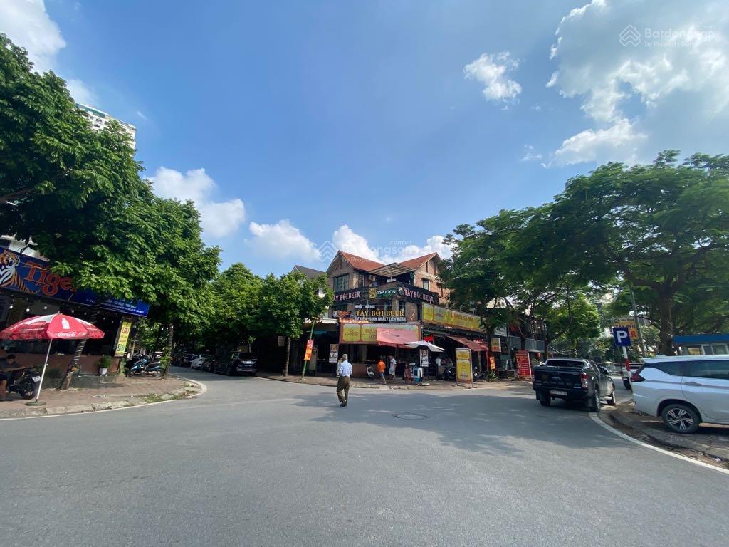 Trung tâm  vip  hiếm  thang máy xịn  kinh doanh