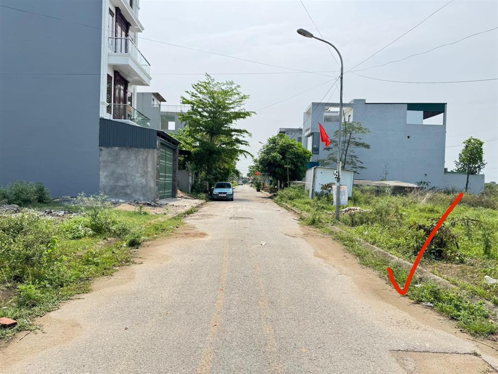Bán đất khu đô thị chi đông, mê linh. đường nhựa, vỉa hè. dt 147m, giá 6,95 tỷ