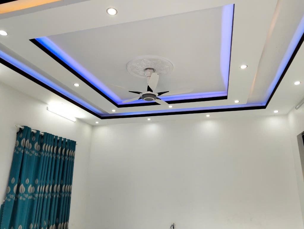 Bán Nhà 3 Tầng Mặt Chợ Chi Đông, Mê Linh - 43m2 Mặt Tiền 6m Kinh Doanh Đỉnh - Giá 4.5 Tỷ