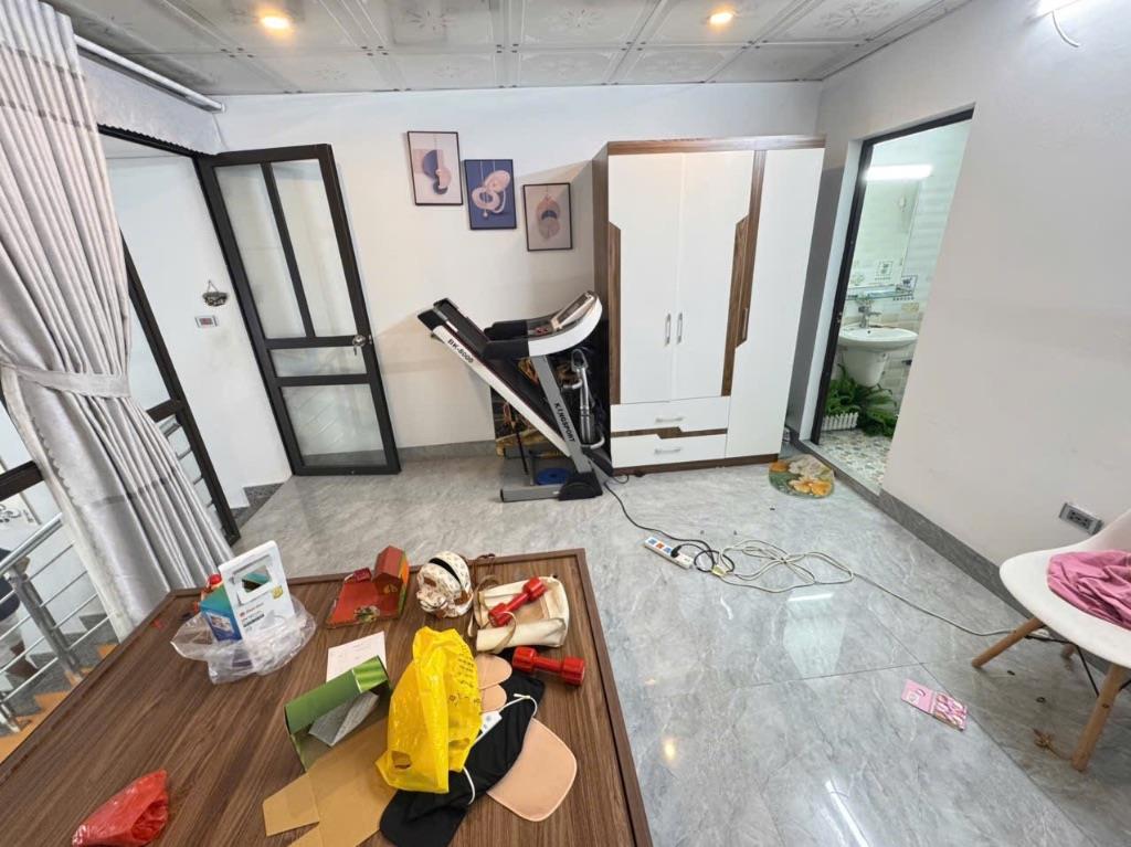 Bán nhà 3 tầng mặt chợ thôn Chi Đông 2, xã Quang Minh, TP HN. DT 50m, nhỉnh 4 tỷ