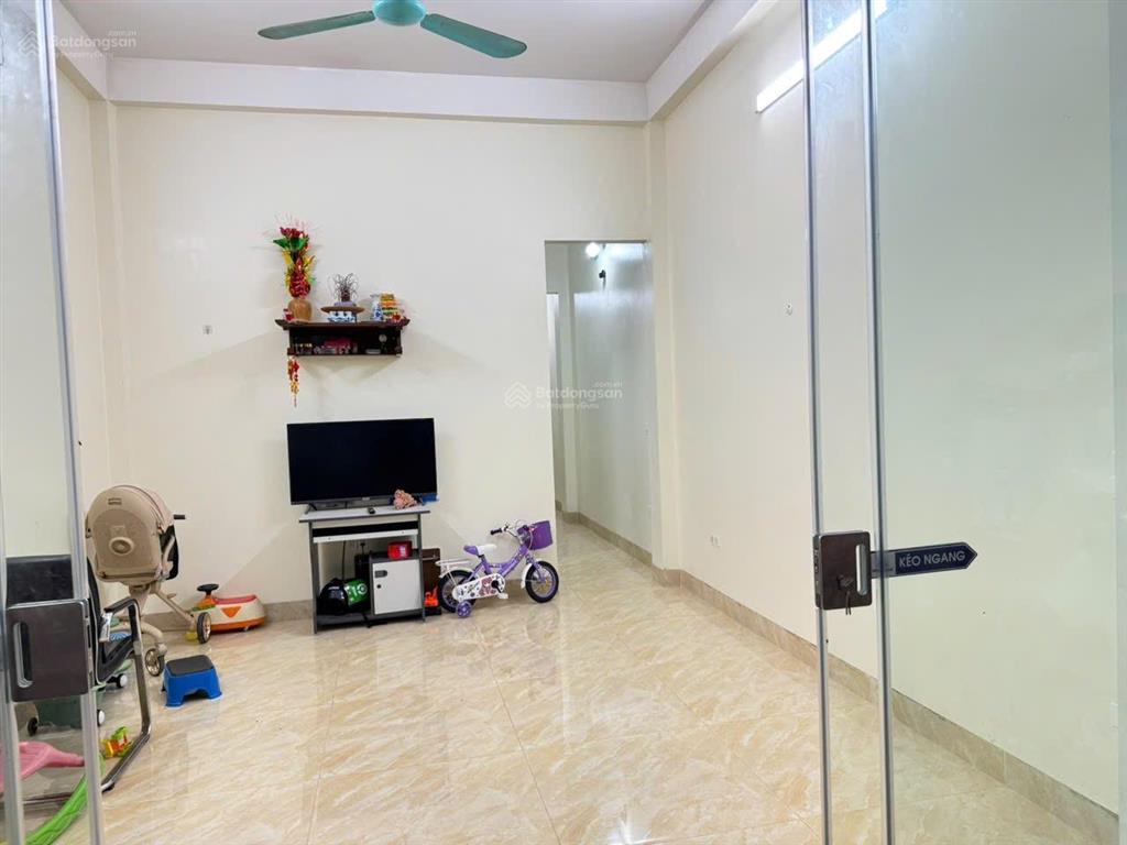 Bán nhà mê linh, trung tâm thị trấn  tiện ích bạt ngàn. gần khu công nghiệp quang minh
