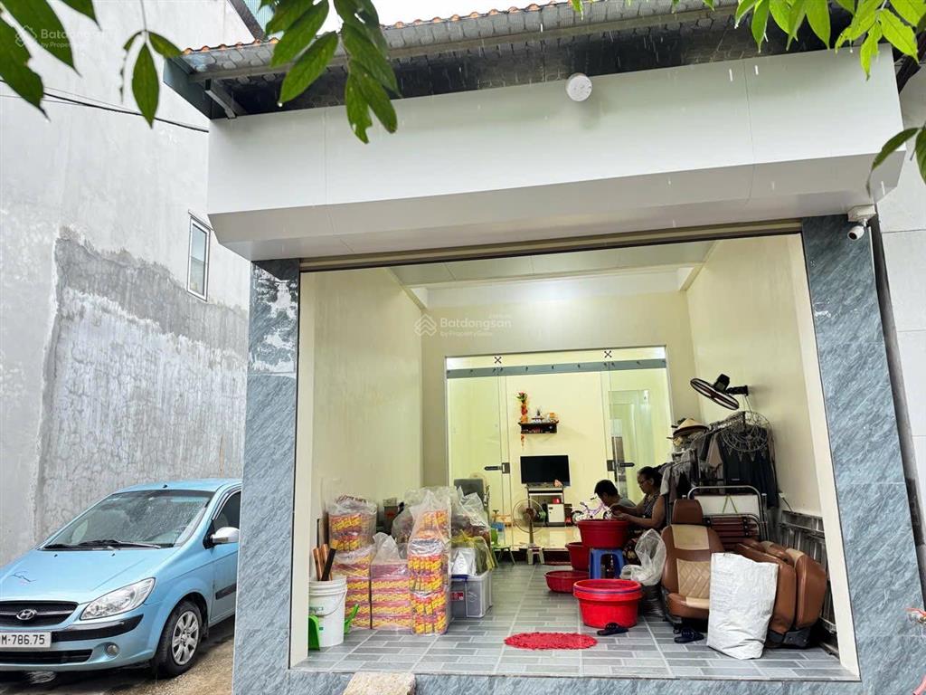 Bán nhà mê linh, trung tâm thị trấn  tiện ích bạt ngàn. gần khu công nghiệp quang minh