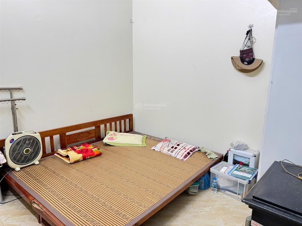 Nhỉnh 5 tỷ sở hữu ngay căn nhà 2 mặt thoáng 67m mê linh, giáp khu công nghiệp quang minh. mặt chợ