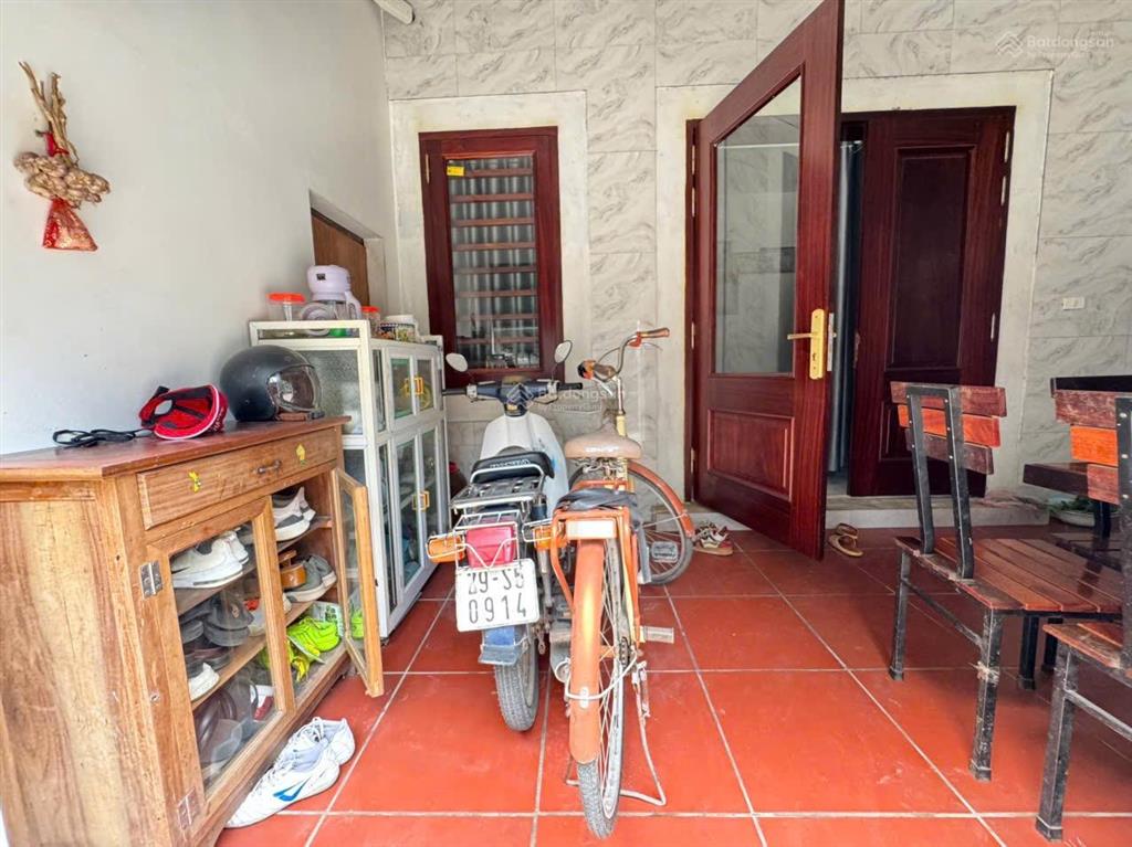Bán gấp nhà 3 tầng mặt chợ chi đông  mê linh  kinh doanh đỉnh. dt 44m  giá chỉ 4 tỷ
