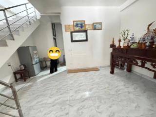 Bán gấp nhà 3 tầng mặt chợ chi đông  mê linh  kinh doanh đỉnh. dt 44m  giá chỉ 4 tỷ