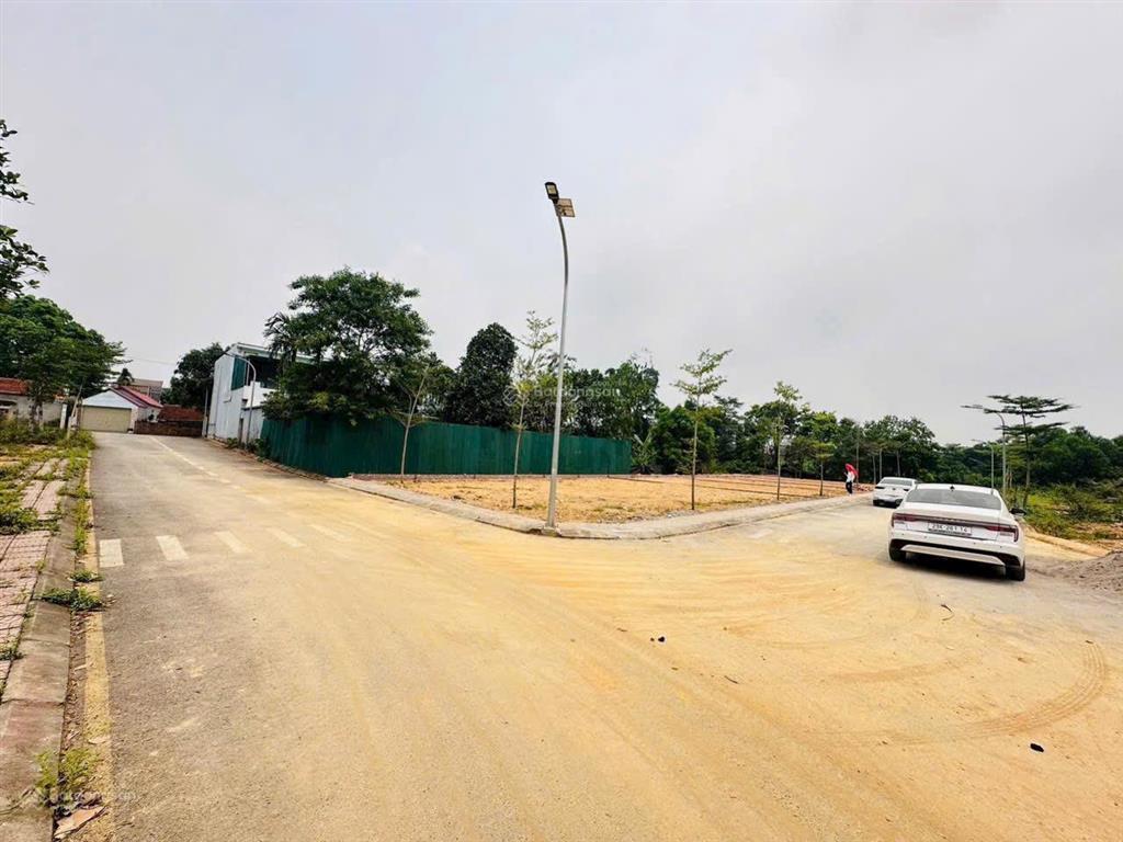 Thực sự cần bán 150m2 thôn nhòn tiến xuân đối diện cổng số 2 đhqg, cạnh xanh vila xây trọ