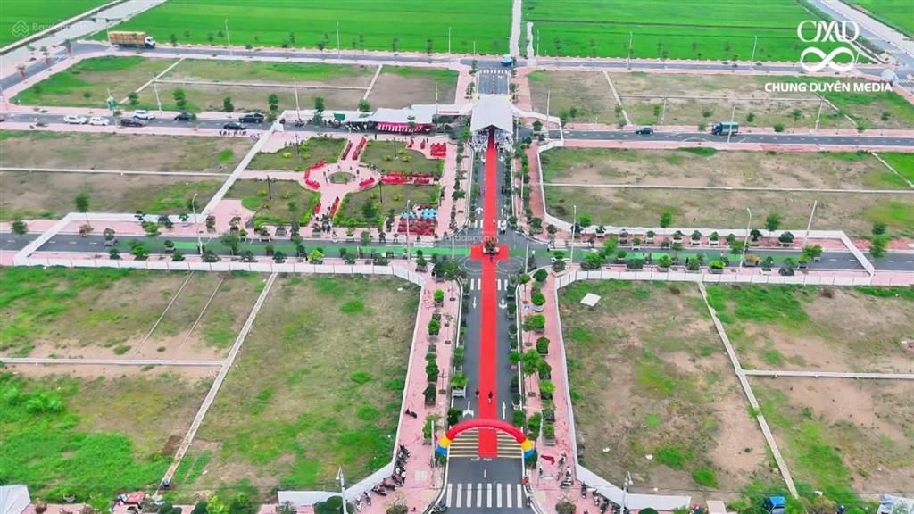Tôi cần bán gấp lô đất đấu giá 100m2 kinh doanh buôn bán được luôn cách ql37 chỉ 500m