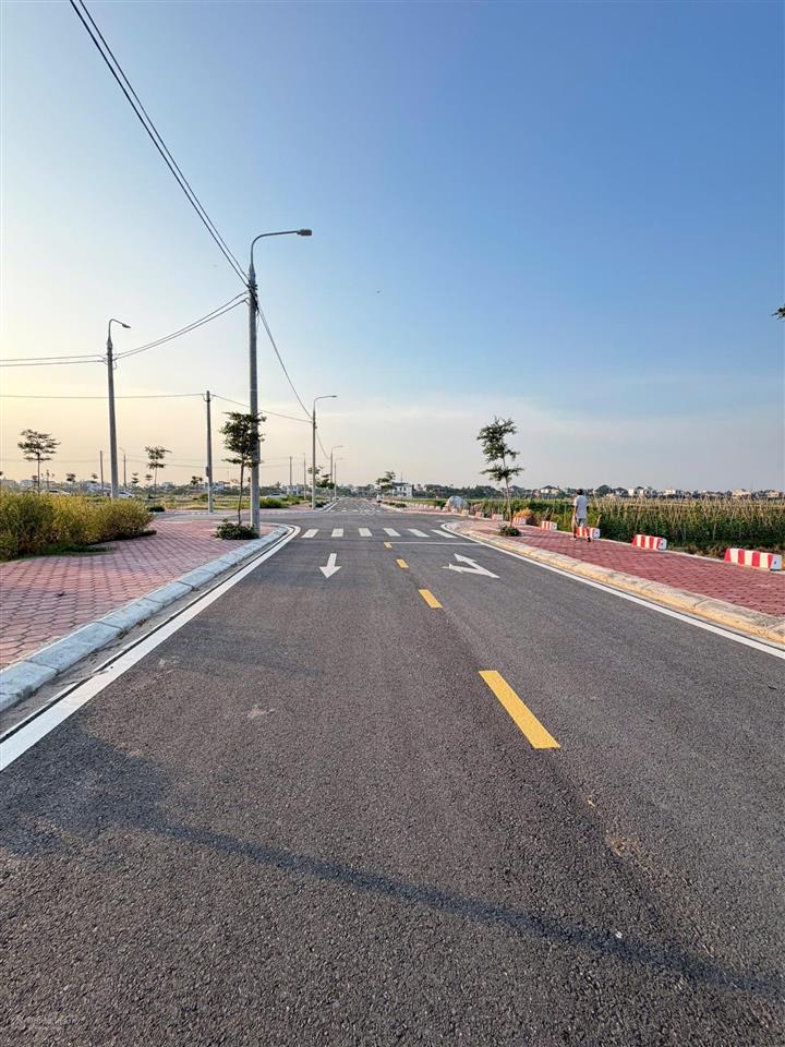 Tôi cần bán lô đất đấu giá hải bắc xung quanh dân cư hiện hữu