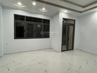 Bán nhà 4 tấm xây mới ngay sân golf nguyễn cửu phú