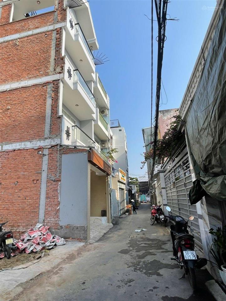 Bán đất hẻm xe hơi 1/ tên lửa cách đường lớn 30