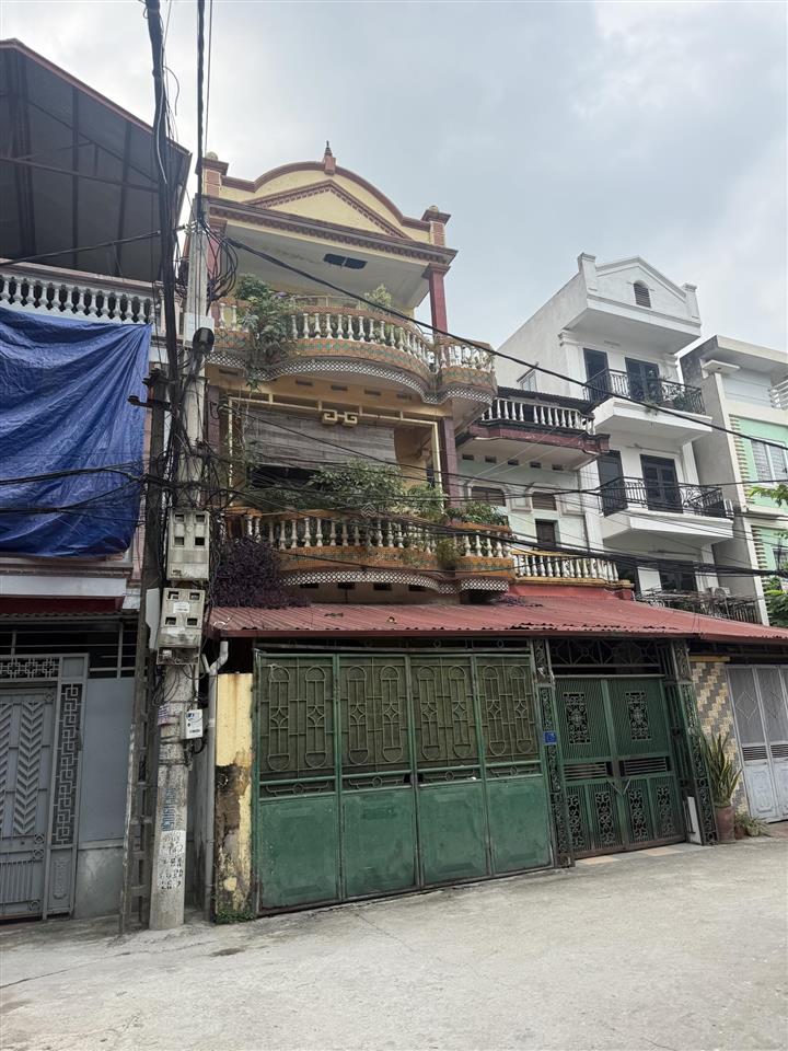 Đất thạch bàn đối diện cảng cạn hateco.bán 155m đất tặng nhà. chính chủ  trực tiếp.