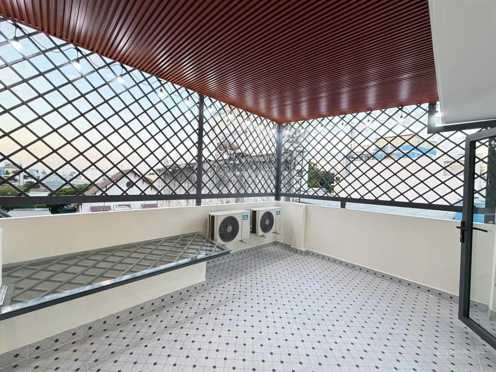 Nhà mới hẻm thông xe hơi hoàng bật đạt 4x11m, 3pn + phòng thờ, giá 7.5 tỷ, hh 1%