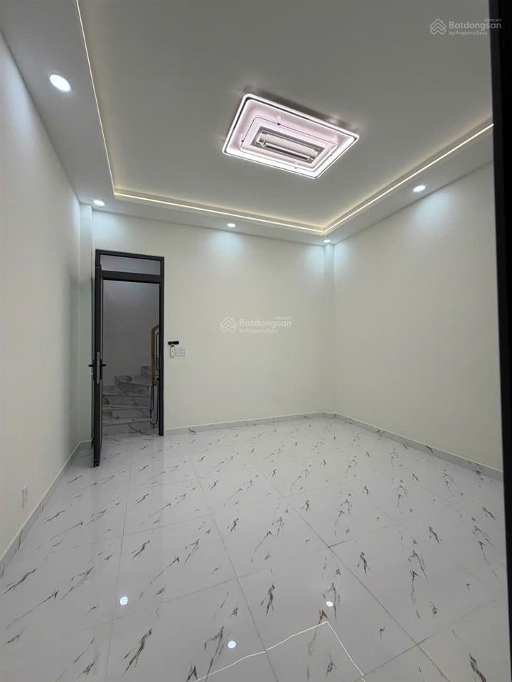 Nhà mới hẻm thông xe hơi hoàng bật đạt 4x11m, 3pn + phòng thờ, giá 7.5 tỷ, hh 1%