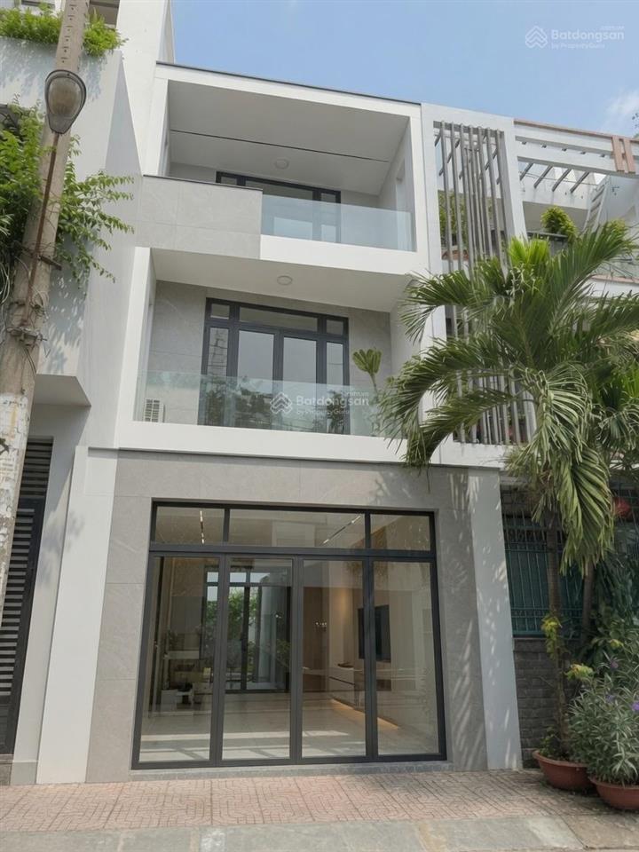 Bán gấp giá tốt mt khu bàu cát, 143tr/m2 5x22m, 3t 5pn, thiện chí xem nhà thương lượng ngay.