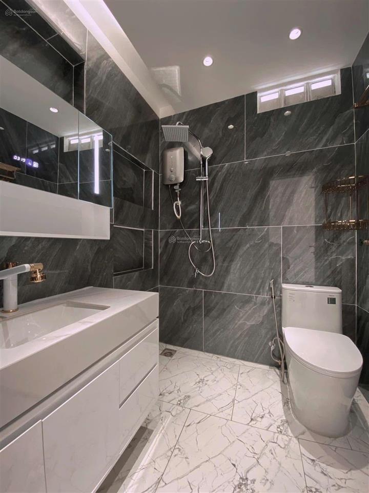 Trống lại căn hộ 1pn ban công đẹp có gu gần vòng xoay đồng hồ  full nt & nhiều tiện ích