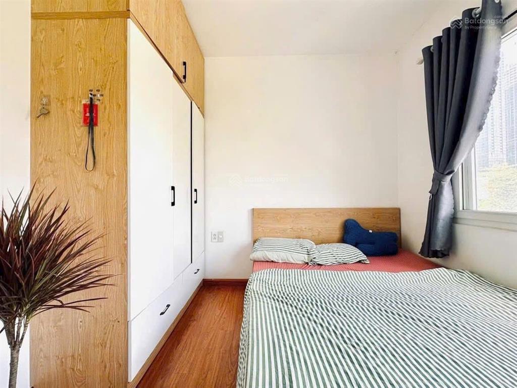 Hot! căn hộ 1pn ban công view bờ kè trường sa thoáng mát  tòa nhà hiện đại, an ninh