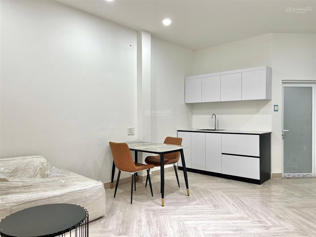Trống lại căn hộ 1pn 50m² ban công đẹp leng keng ngay vòng xoay điện biên phủ q1  máy giặt riêng