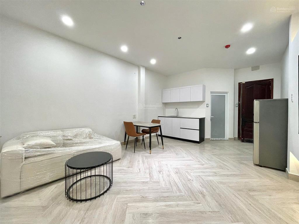 Trống lại căn hộ 1pn 50m² ban công đẹp leng keng ngay vòng xoay điện biên phủ q1  máy giặt riêng