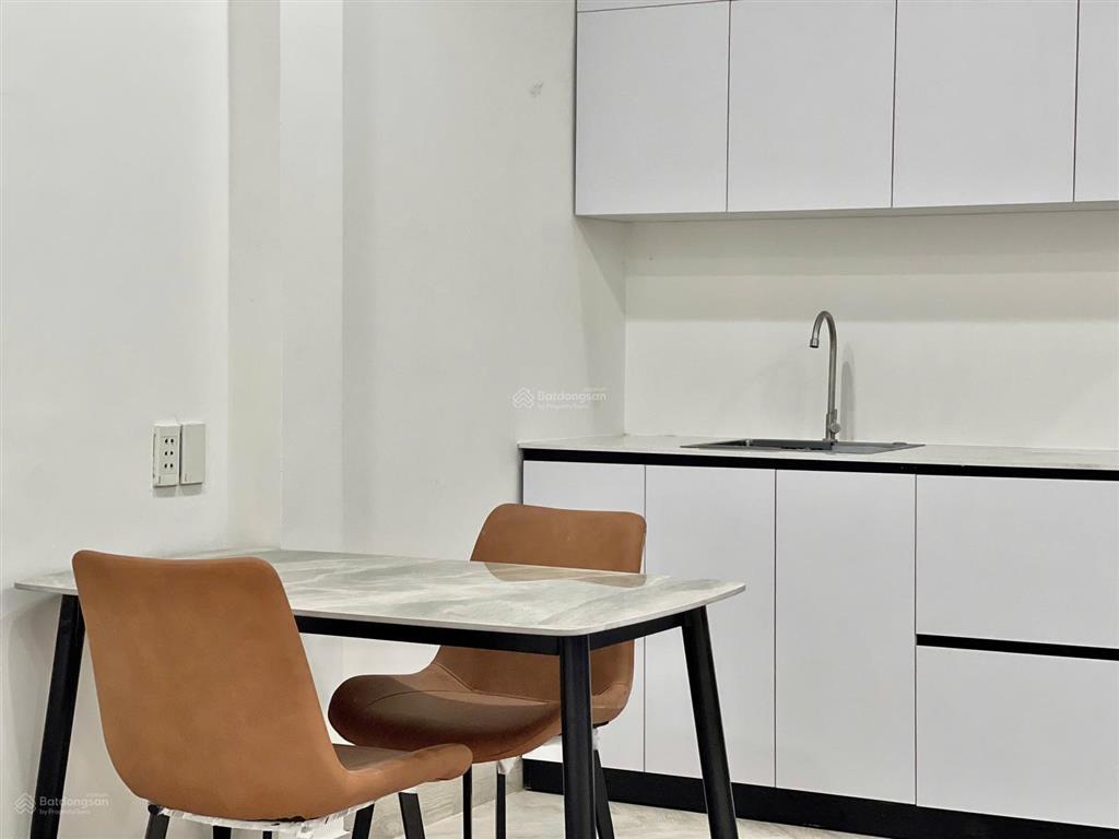 Trống lại căn hộ 1pn 50m² ban công đẹp leng keng ngay vòng xoay điện biên phủ q1  máy giặt riêng