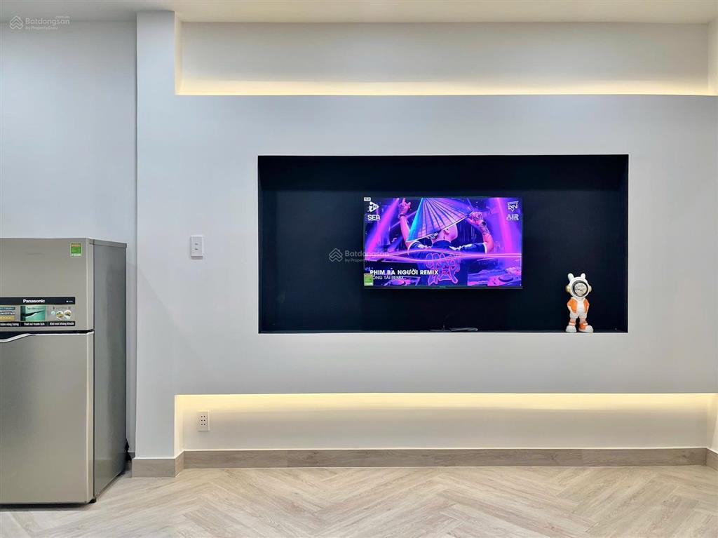 Trống lại căn hộ 1pn 50m² ban công đẹp leng keng ngay vòng xoay điện biên phủ q1  máy giặt riêng
