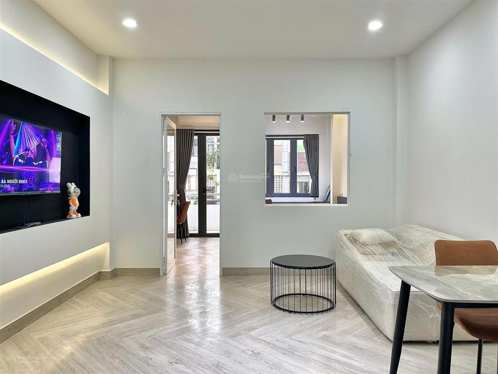 Trống lại căn hộ 1pn 50m² ban công đẹp leng keng ngay vòng xoay điện biên phủ q1  máy giặt riêng