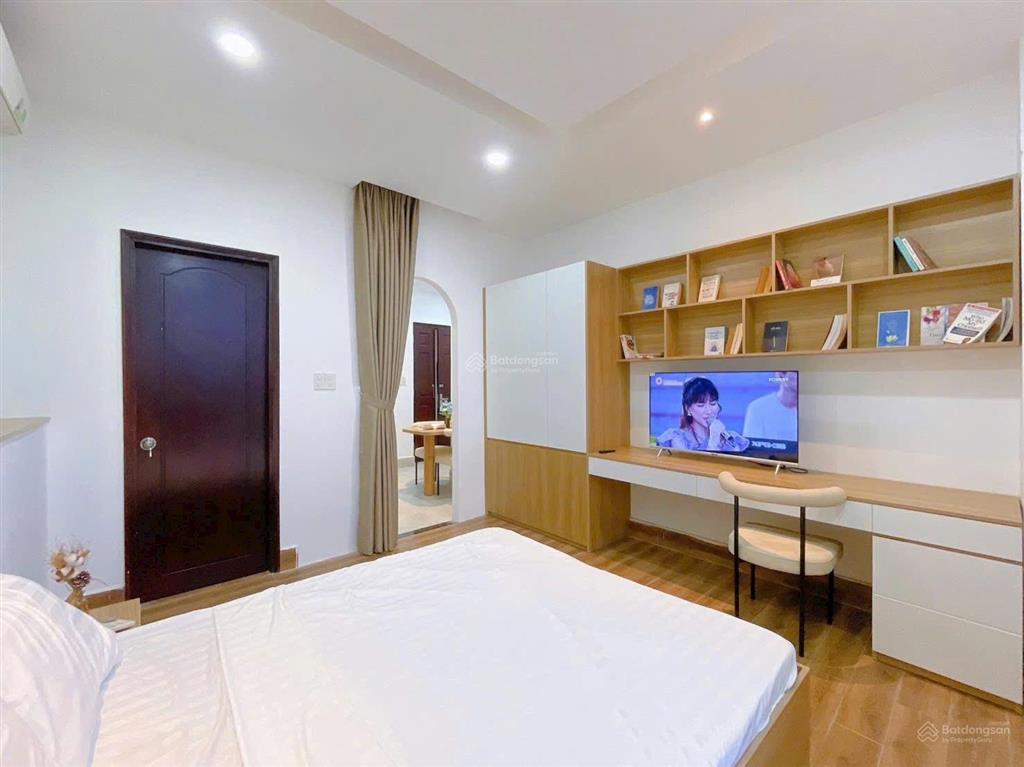 Cho thuê căn hộ 1pn ban công decor xanh mát ngay vòng xoay điện biên phủ