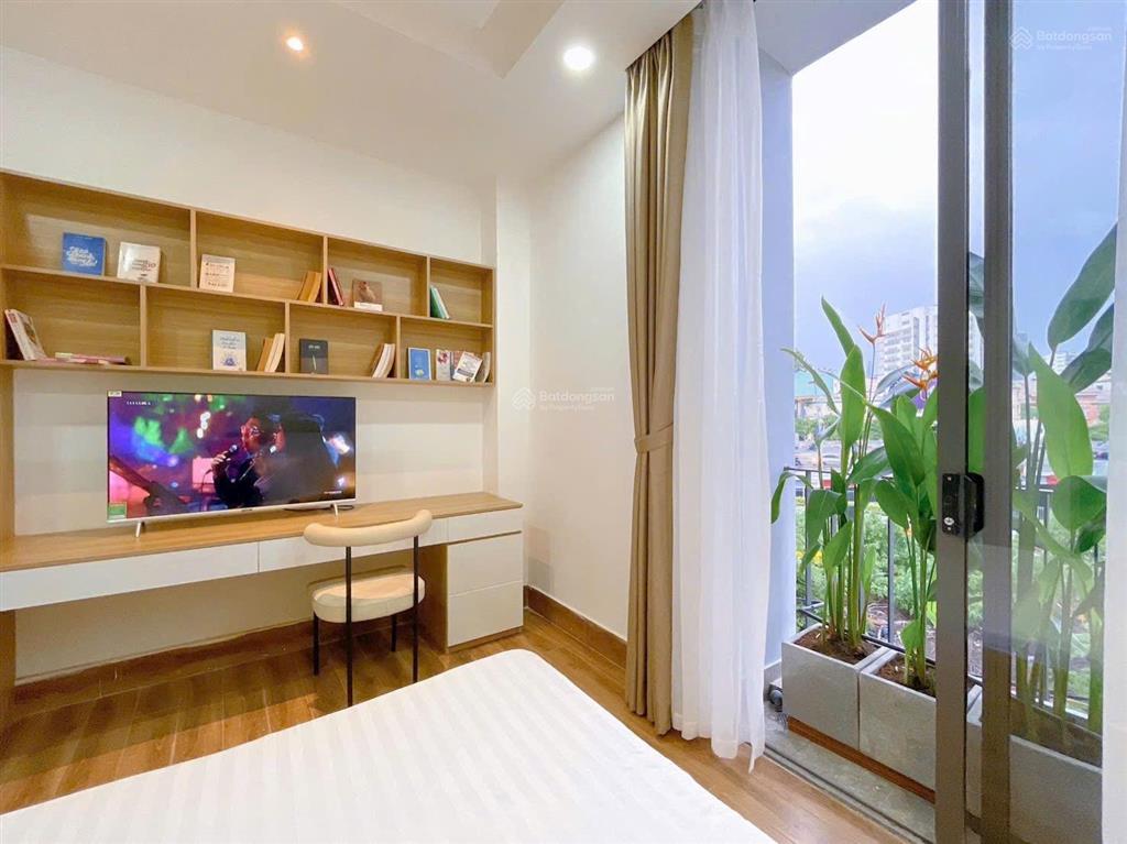 Cho thuê căn hộ 1pn ban công decor xanh mát ngay vòng xoay điện biên phủ