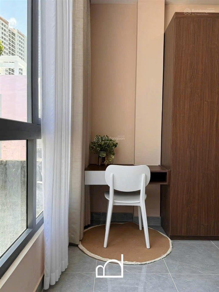 Căn hộ 1pn ban công nội thất đẹp mê ly ngay cầu thủ thiêm  khu dân trí cao  tòa nhà hiện đại