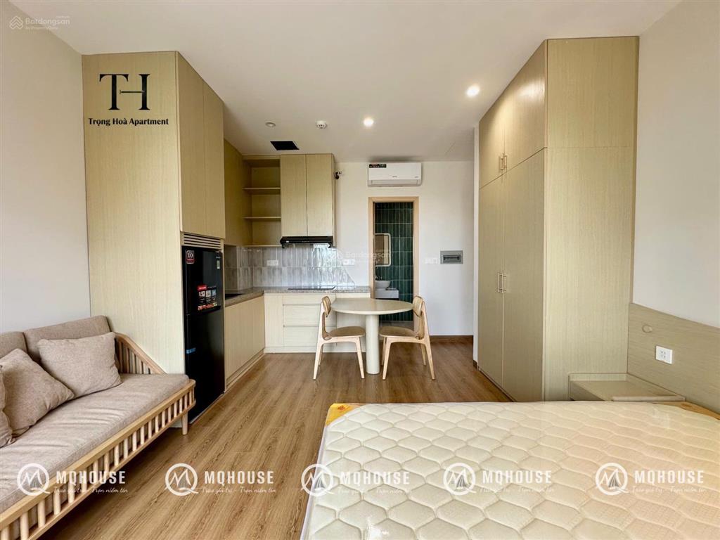 Khai trương tòa nhà căn hộ studio ban công hiện đại  đầy đủ nội thất mới  gần nhiều trường đh