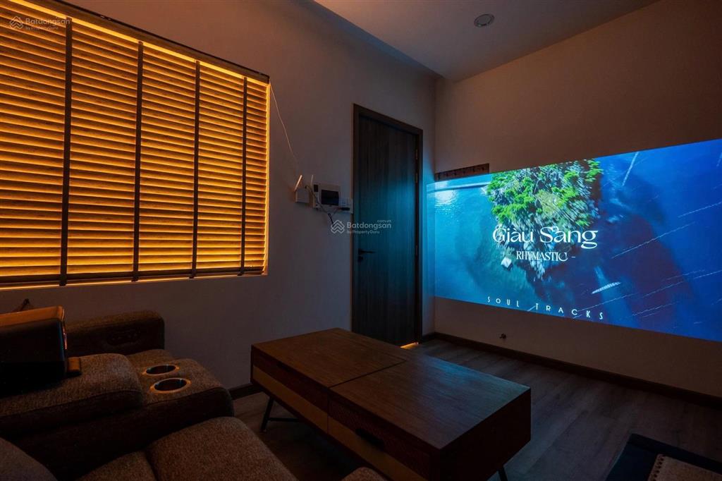 Khai trương căn hộ cao cấp 1pn 80m2 sân vườn, bồn tắm view ngay cầu thị nghè