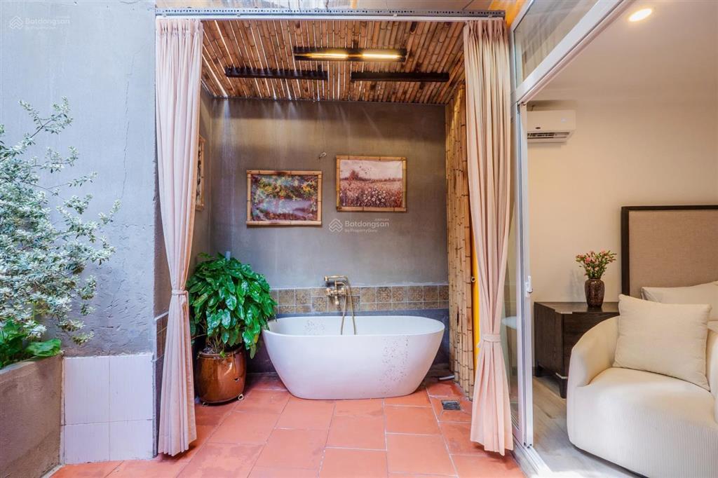 Khai trương căn hộ cao cấp 1pn 80m2 sân vườn, bồn tắm view ngay cầu thị nghè