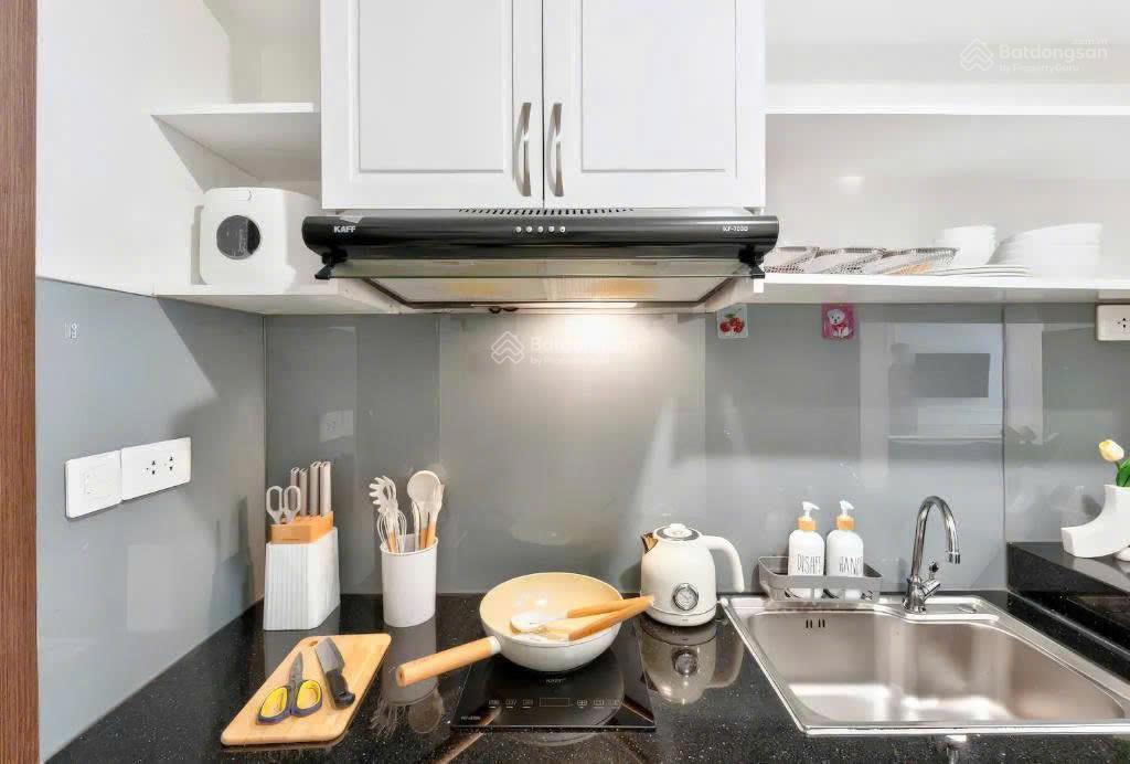 Bán lỗ giá rẻ! căn hộ the tresor 1pn  1wc  30m2 giá 3.5 tỷ  view hồ bơi thoáng mát  0931 337 ***